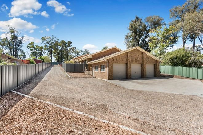 Picture of 135 Edwards Road, KENNINGTON VIC 3550