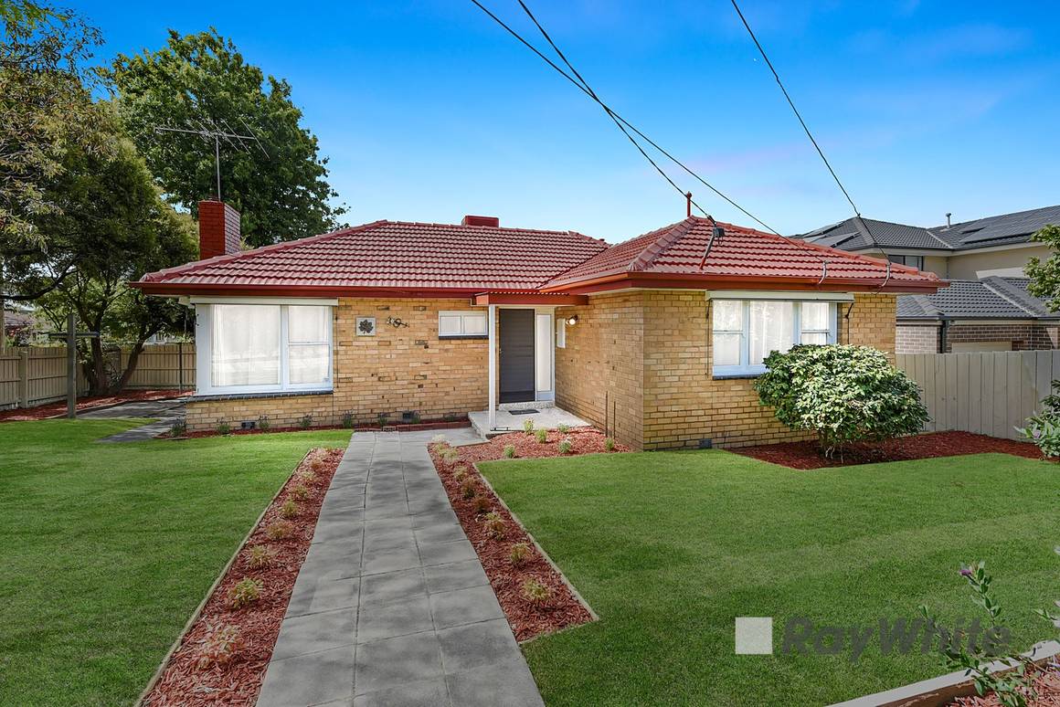 Picture of 9 Edgewood Road, DANDENONG VIC 3175