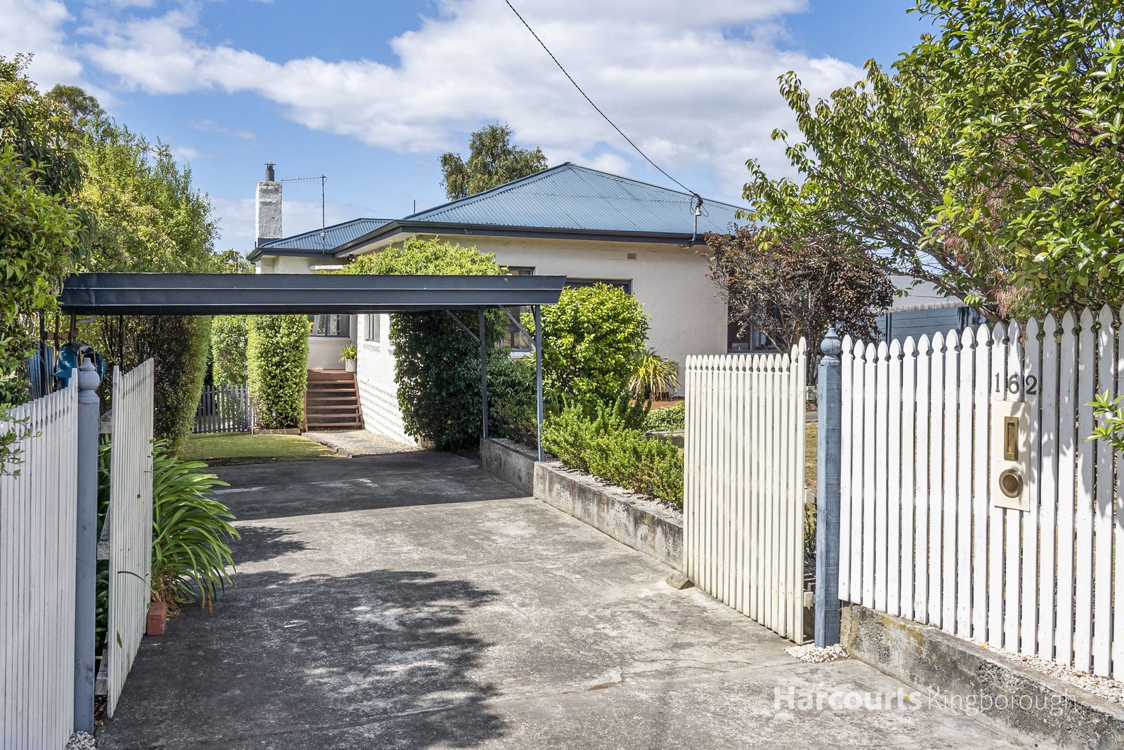 162 Roslyn Avenue, Blackmans Bay Property History & Address Research