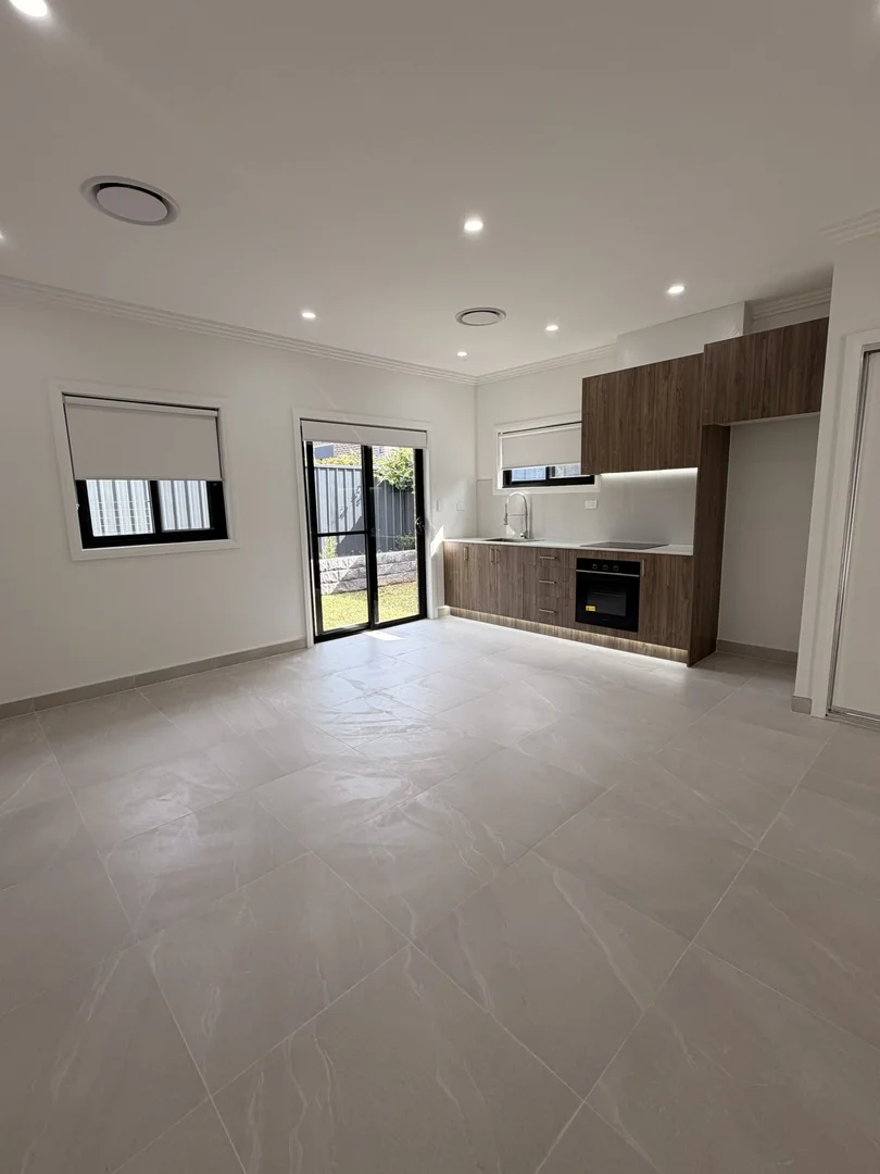 Additional image 7 of 7/49-51 College Street, Cambridge Park NSW 2747