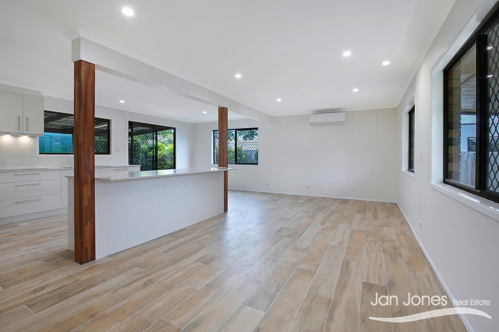 9 Yallatup St, Deception Bay QLD 4508, Image 2