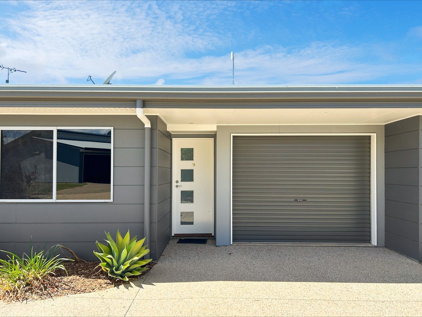 9/21 Rivergum Drive, Emerald QLD 4720, Image 0