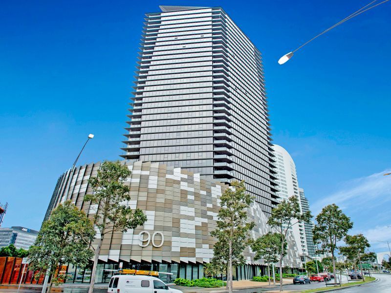 3 bedrooms Apartment / Unit / Flat in 1004/90 Lorimer Street DOCKLANDS VIC, 3008