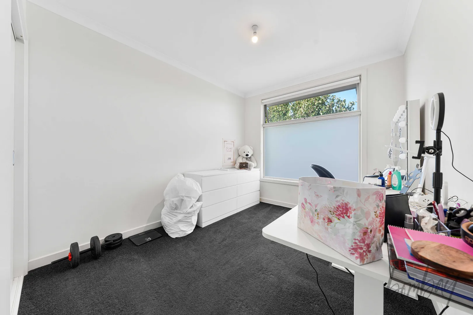2/32 William Street, Lalor - Contemporary Living in a Prime Location - More