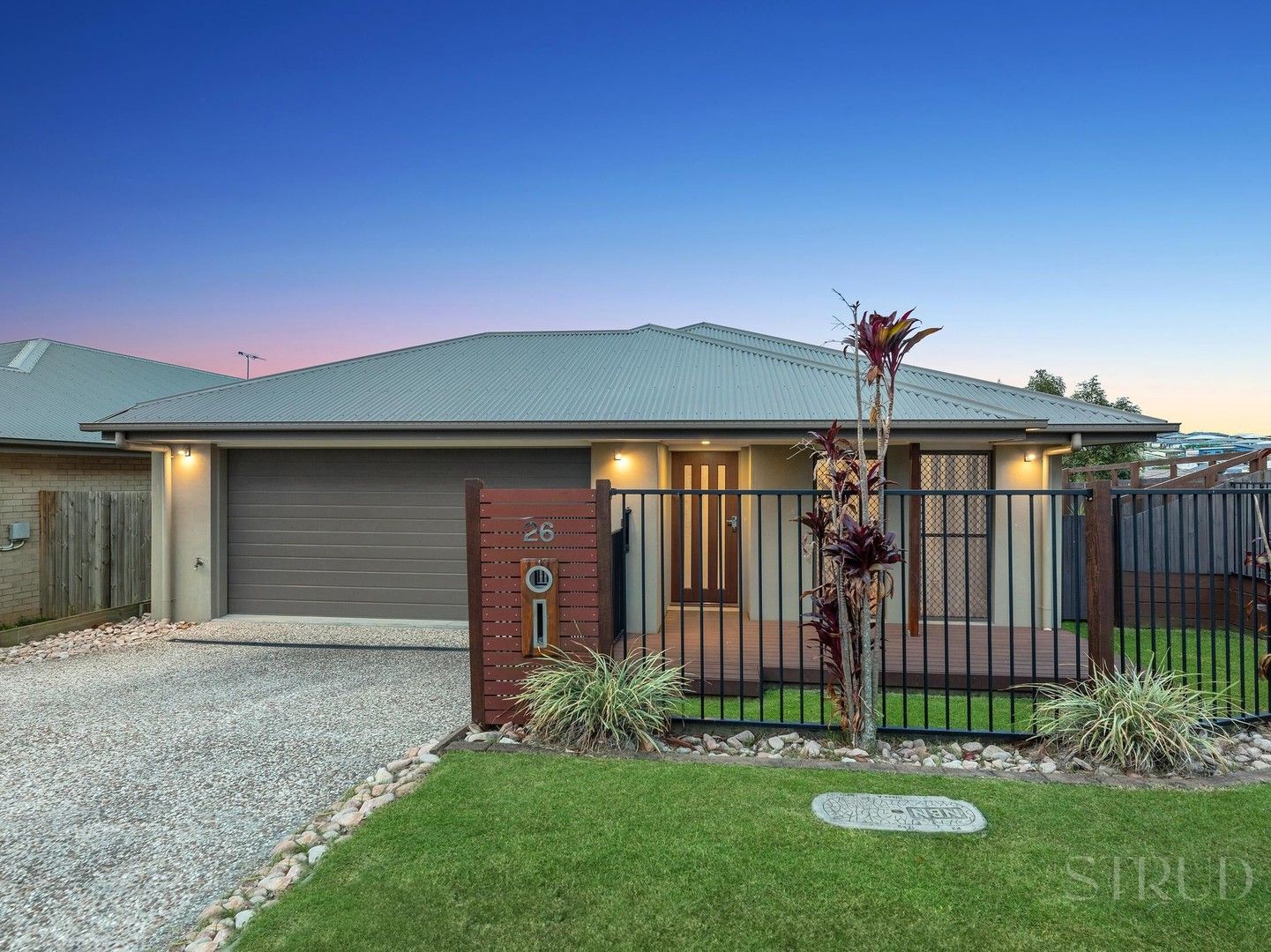 4 bedrooms House in 26 Pleasant Street SOUTH RIPLEY QLD, 4306