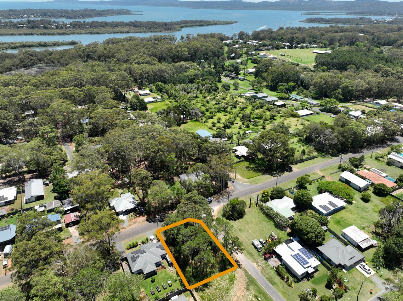 86 Kings Road, Russell Island QLD 4184, Image 1