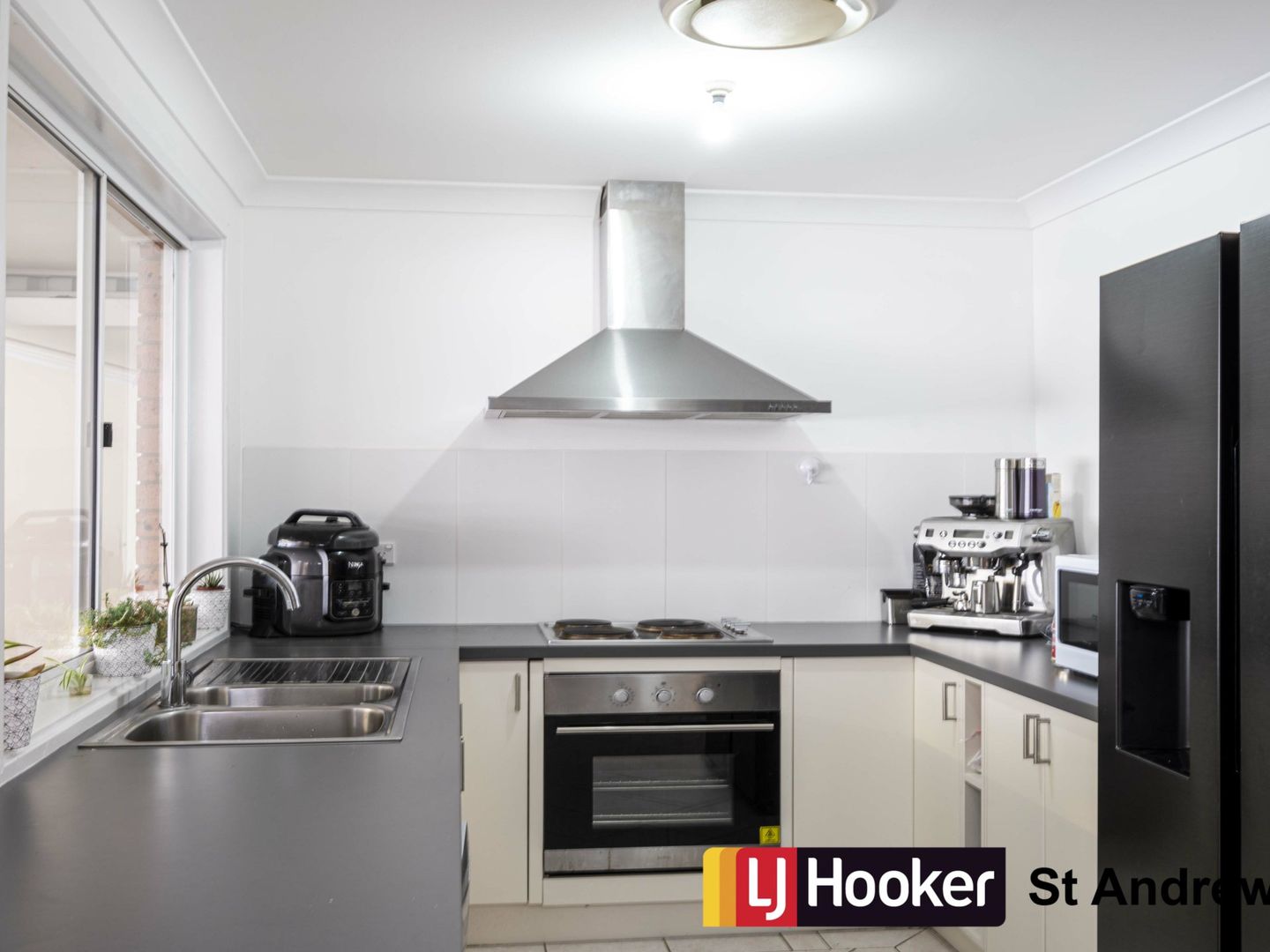 24 Lochalsh Street, St Andrews NSW 2566, Image 2