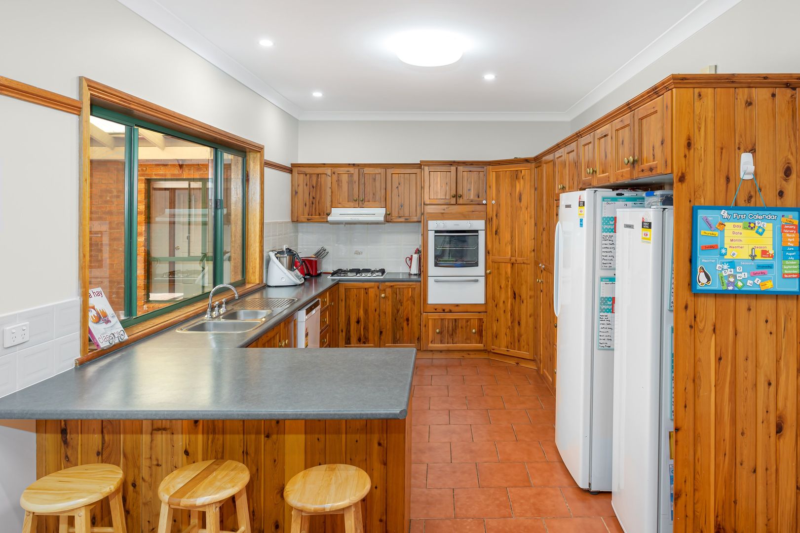 7 Derwent Avenue, Tatton NSW 2650, Image 2