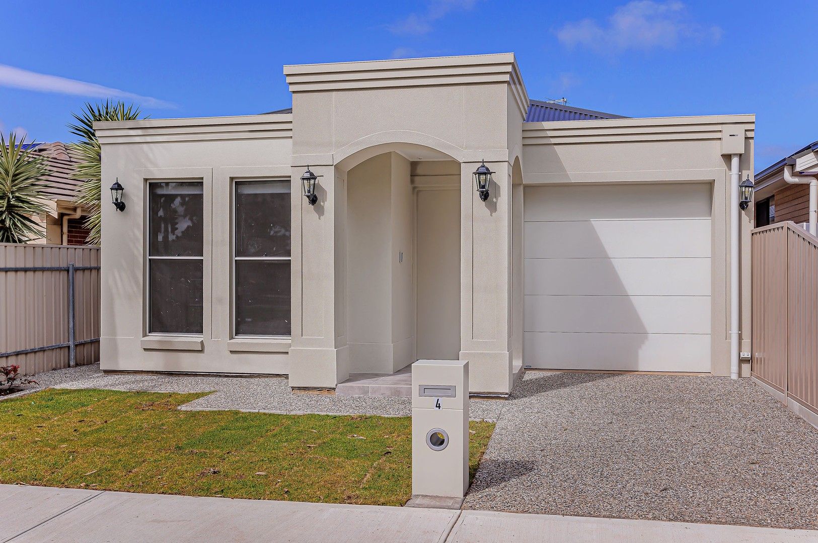 3 bedrooms House in 4 South Parade SEATON SA, 5023