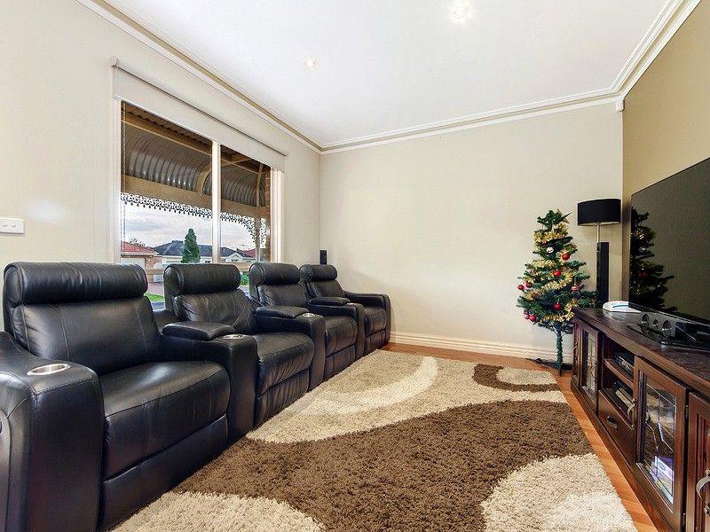 16 O'Donnell Drive, Caroline Springs VIC 3023, Image 1