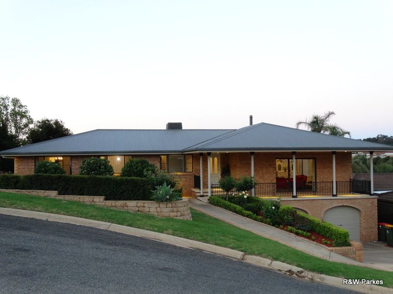 26 Panorama Cres, Parkes NSW 2870, Image 0