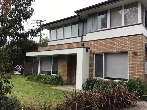 3 bedrooms Townhouse in 30 MANUKA ROAD BERWICK VIC, 3806