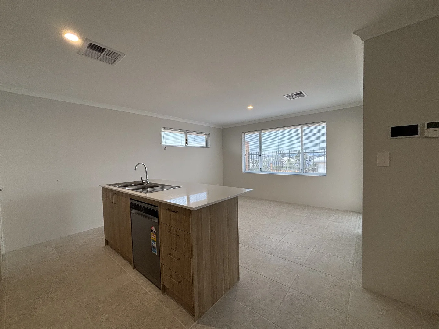 Additional image 5 of 259 Frankland Avenue, Hammond Park WA 6164