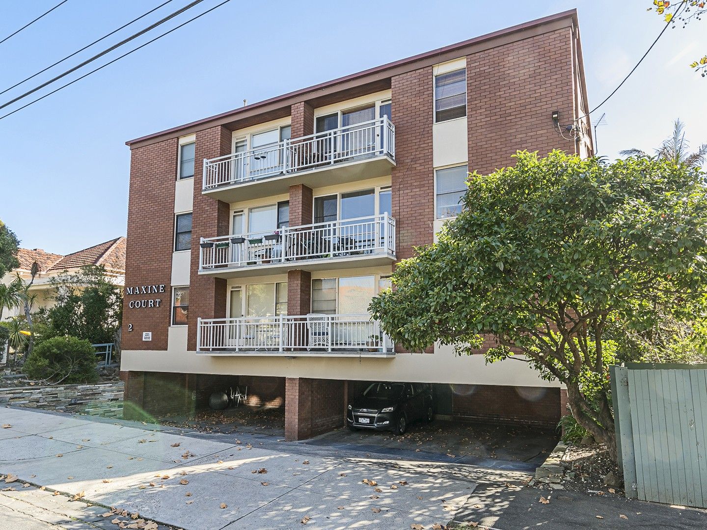1 bedrooms Apartment / Unit / Flat in 4/2 Selwyn Avenue ELWOOD VIC, 3184