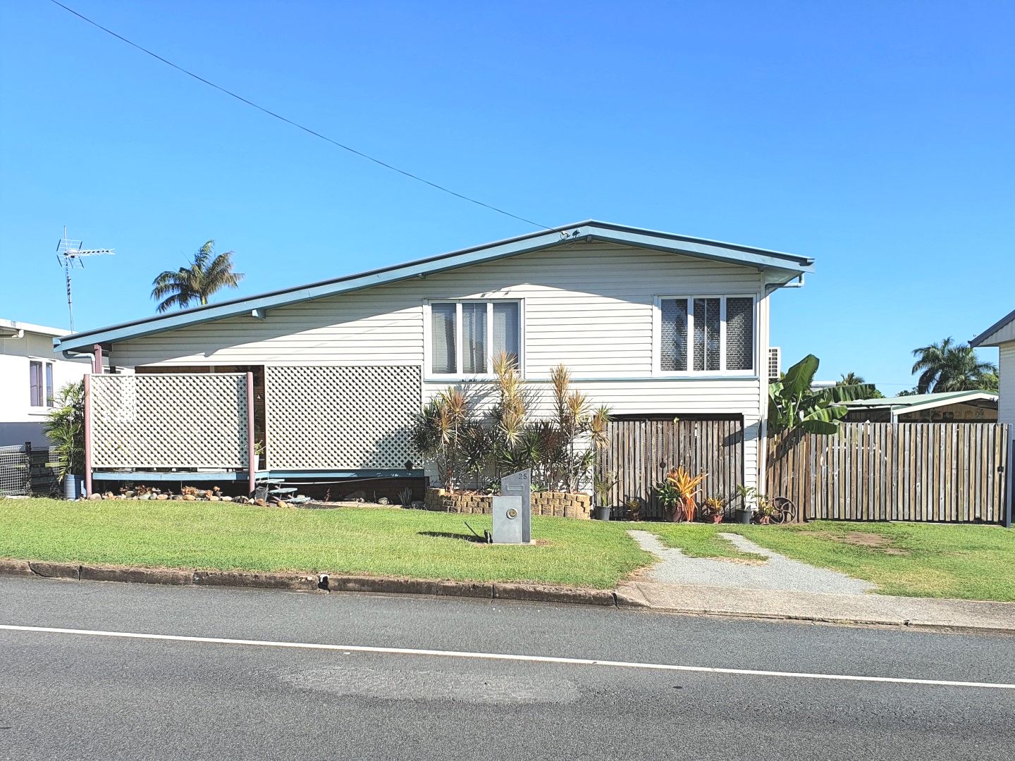25 Roberts Avenue, North Mackay QLD 4740, Image 0