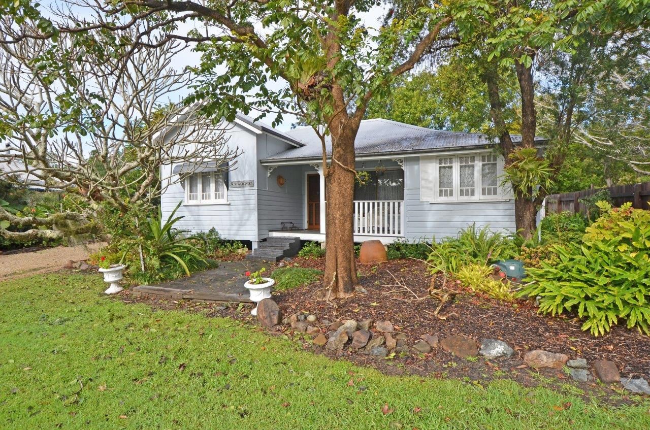 8 Station Street, Johns River NSW 2443