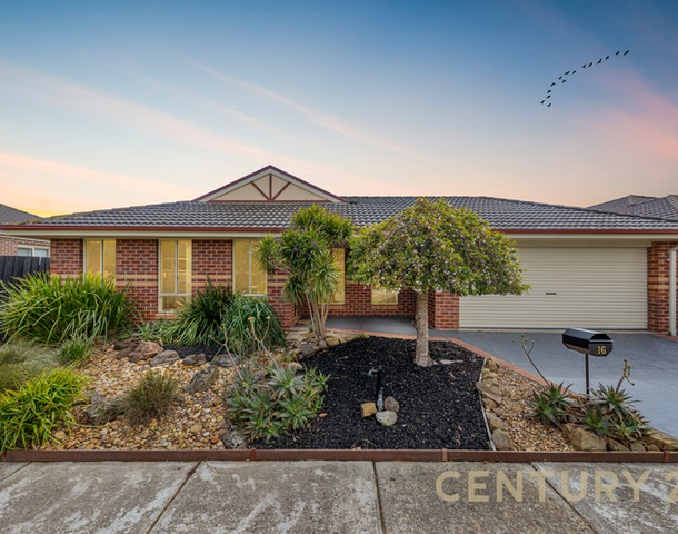 16 Sweet Pea Drive, Pakenham VIC 3810