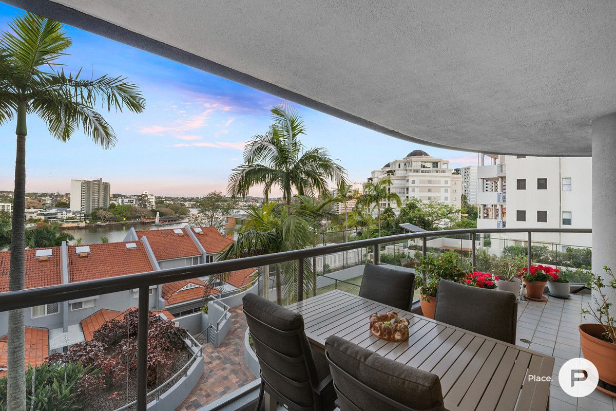 15/30 O'Connell Street, Kangaroo Point QLD 4169, Image 2