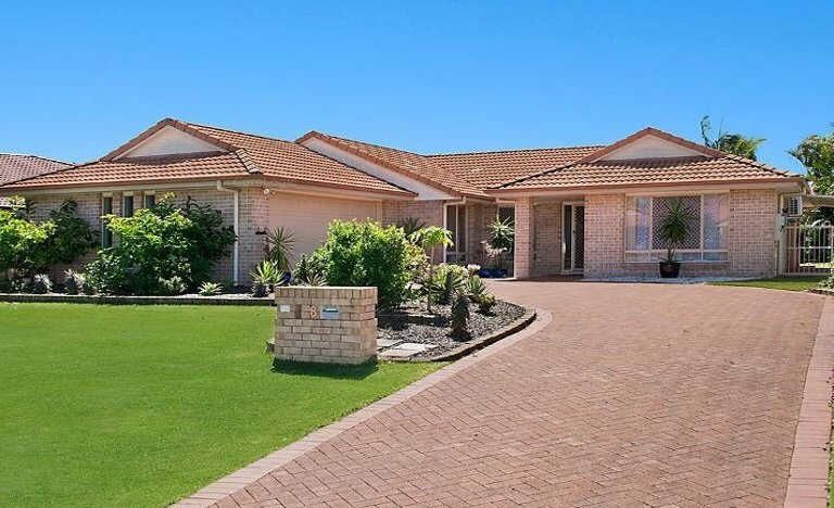 2 bedrooms House in 8 Toorbul Street PELICAN WATERS QLD, 4551