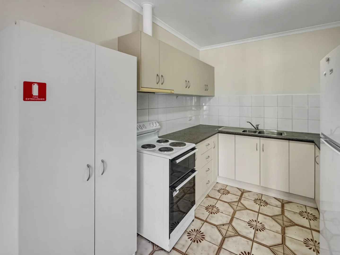 Additional image 4 of 3/193-195 Spence Street, Bungalow QLD 4870