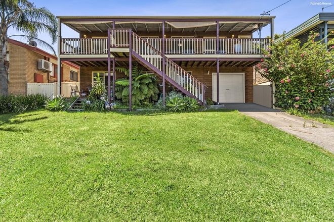 Picture of 39 Riverview Crescent, CATALINA NSW 2536
