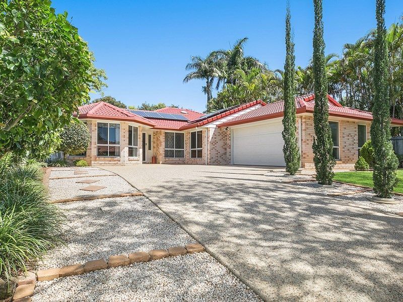 4 bedrooms House in 8 Royal Drive BUDERIM QLD, 4556