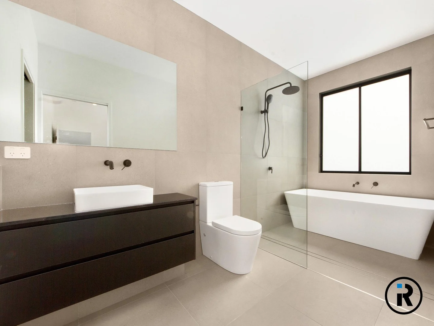 Additional image 6 of 1/17 Mountain View Avenue, Miami QLD 4220