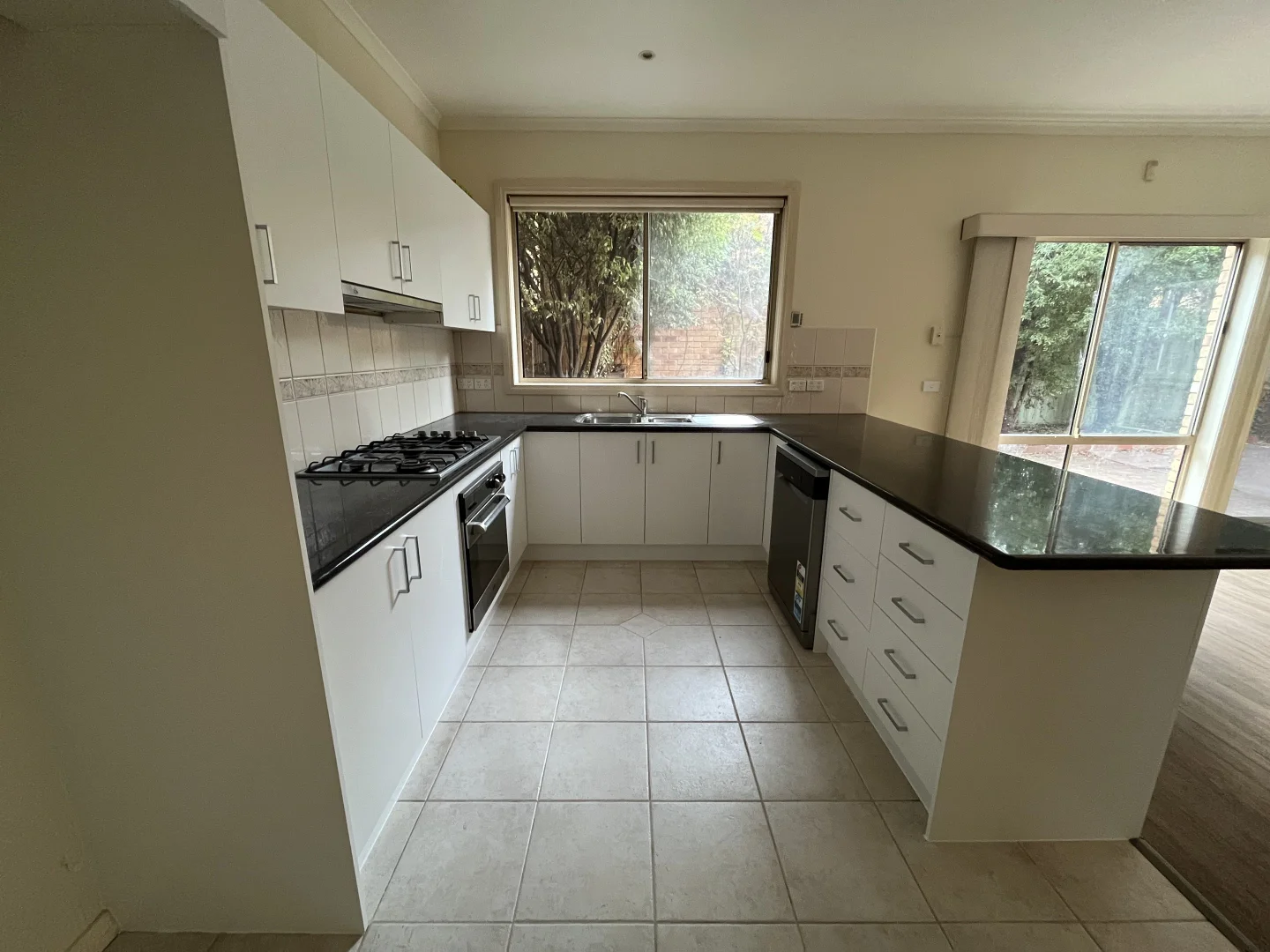 Additional image 3 of 2/1 Ashburn Grove, Ashburton VIC 3147