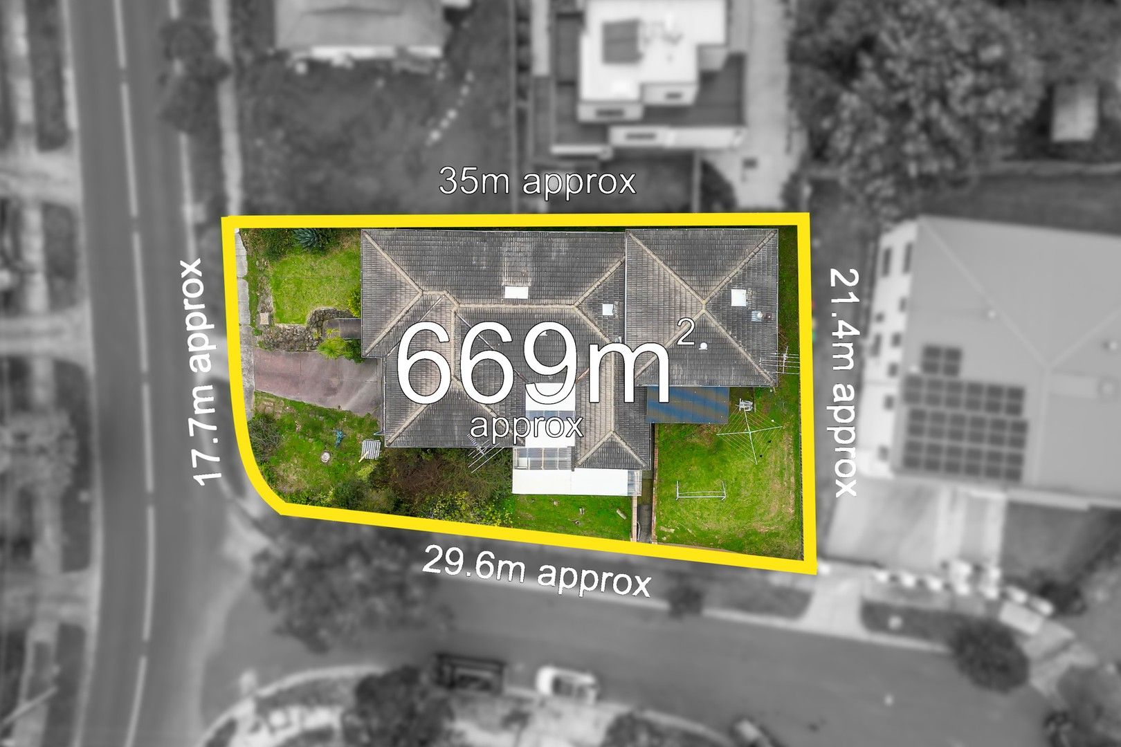 5 bedrooms House in 6 Bordeaux Street DONCASTER VIC, 3108