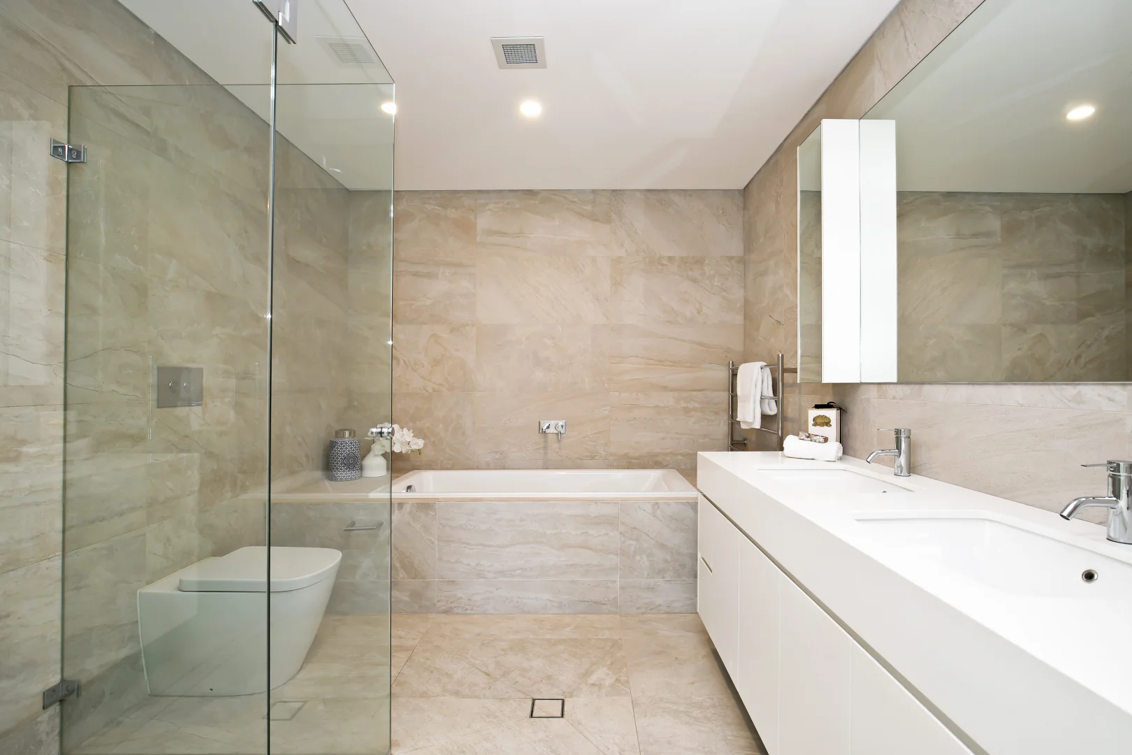 Additional image 7 of 4/230-234 Ocean Street, Narrabeen NSW 2101