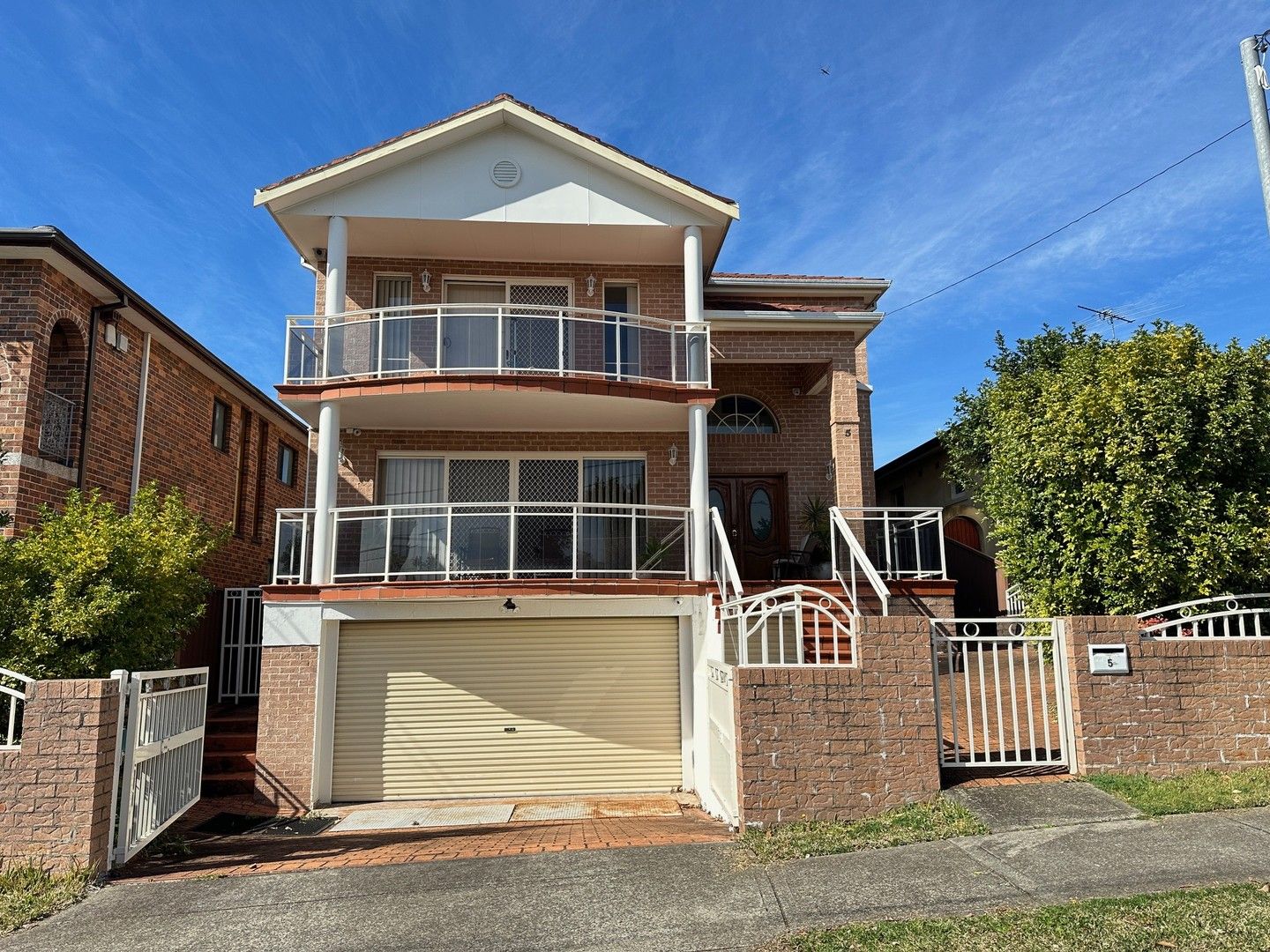 2 bedrooms House in  HURSTVILLE NSW, 2220