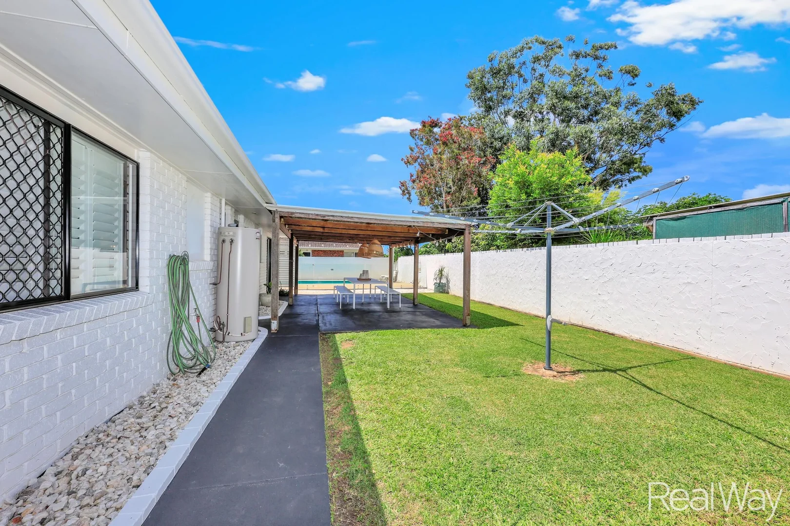 Additional image 24 of 73 Dawn Parade, Thabeban QLD 4670