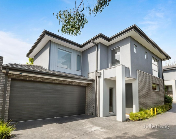 2/10 Sutton Parade, Mont Albert North VIC 3129