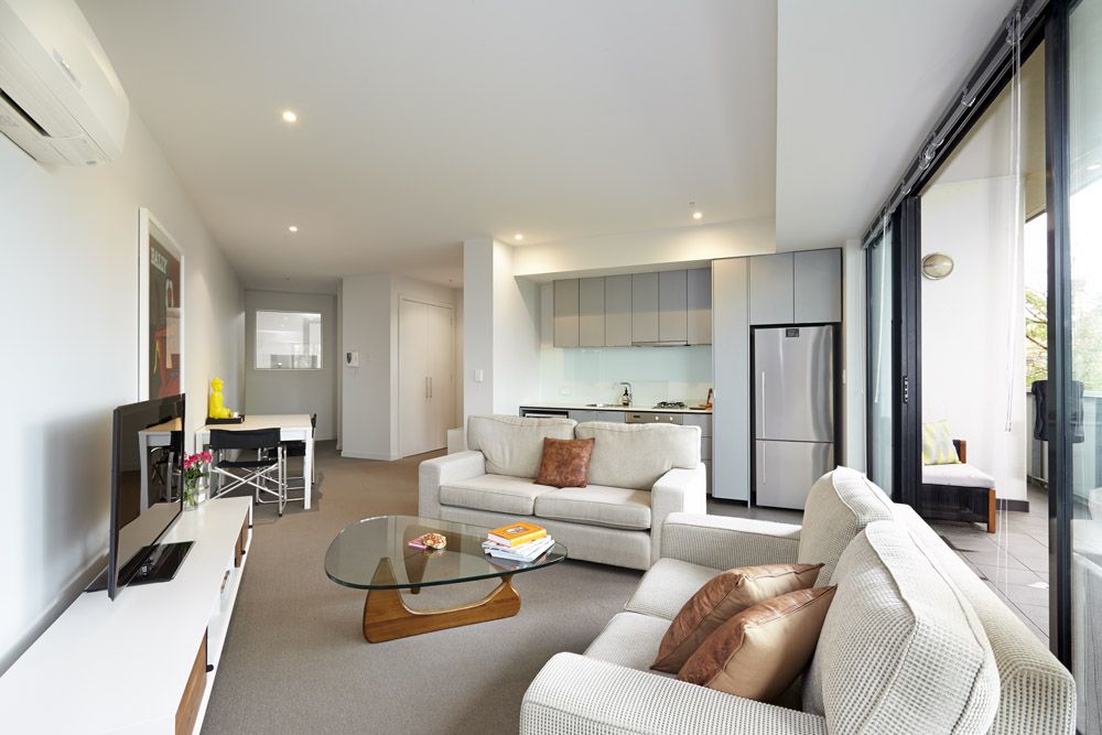 2 bedrooms Apartment / Unit / Flat in 18/2 Gordon Street ELSTERNWICK VIC, 3185