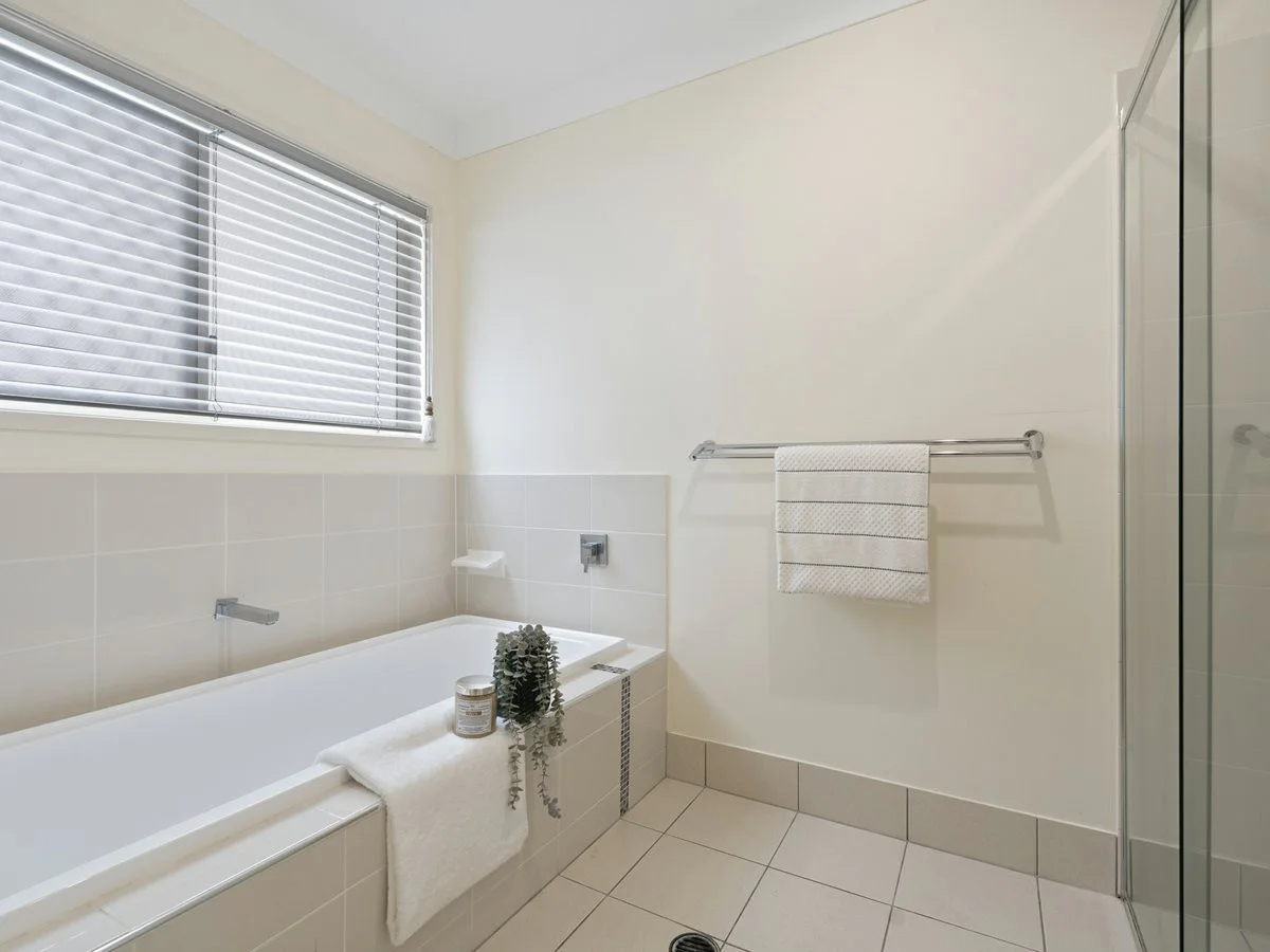 Additional image 23 of 8 Golden Place, Robertson QLD 4109