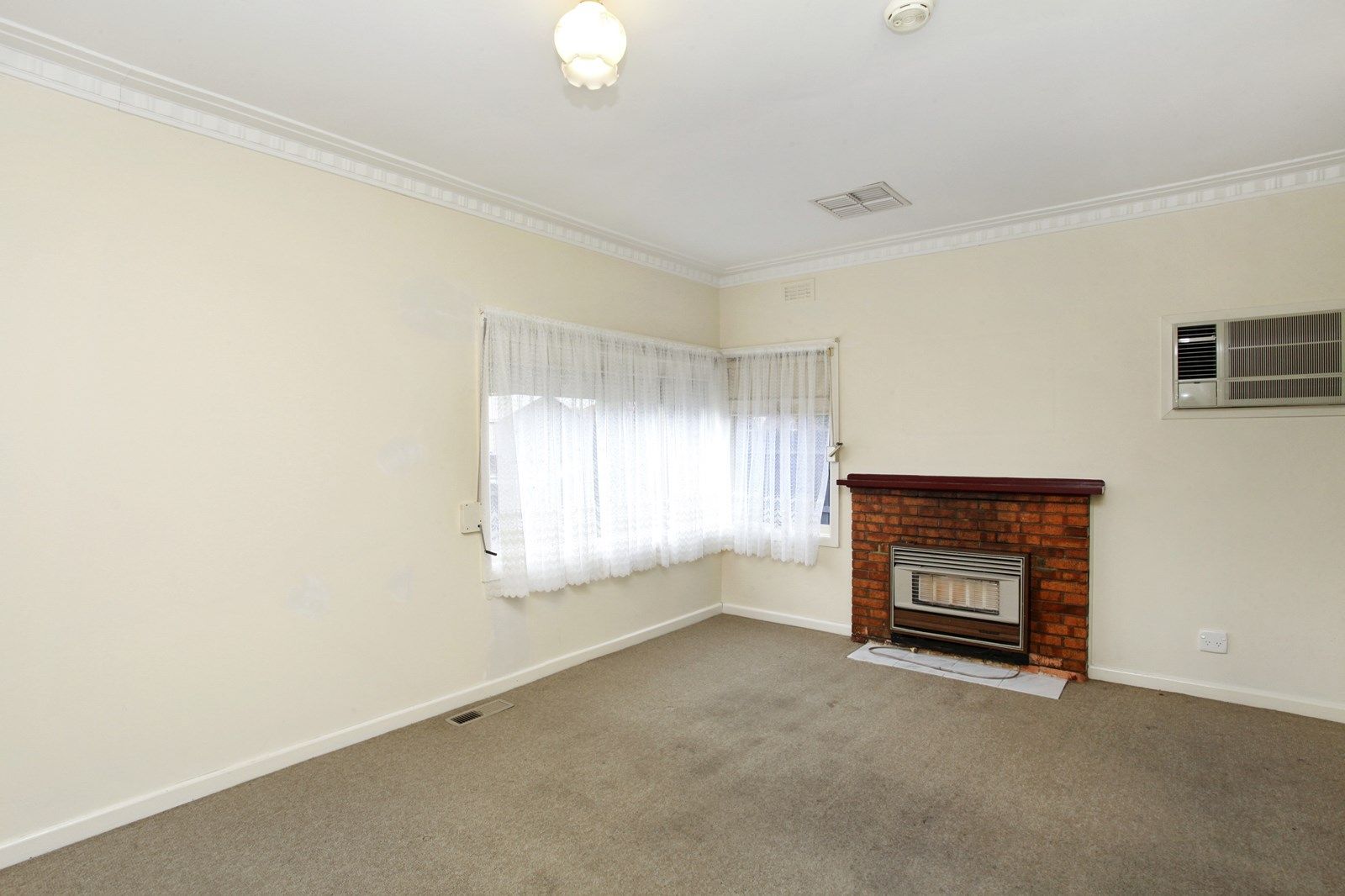 79 Victory Road, Airport West VIC 3042, Image 2