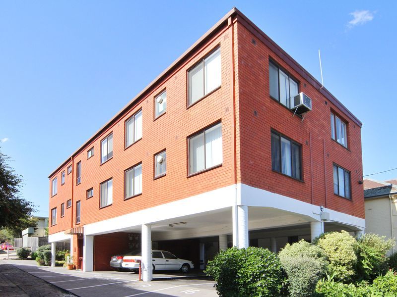 1 bedrooms Studio in 2/182 Mount Alexander Road TRAVANCORE VIC, 3032