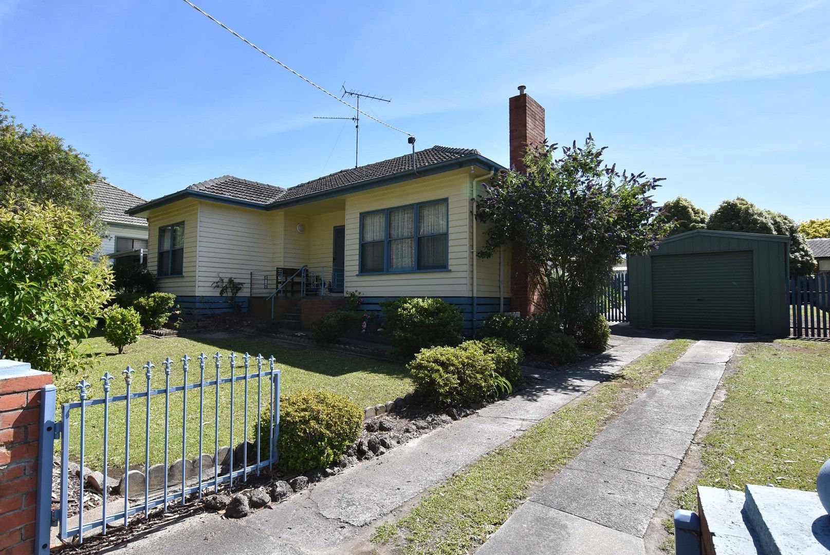 2 Halden Crescent, Moe VIC 3825, Image 0