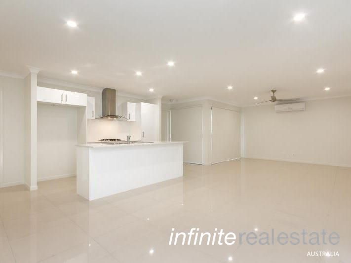 37 Paddy Circuit, Ormeau QLD 4208, Image 2