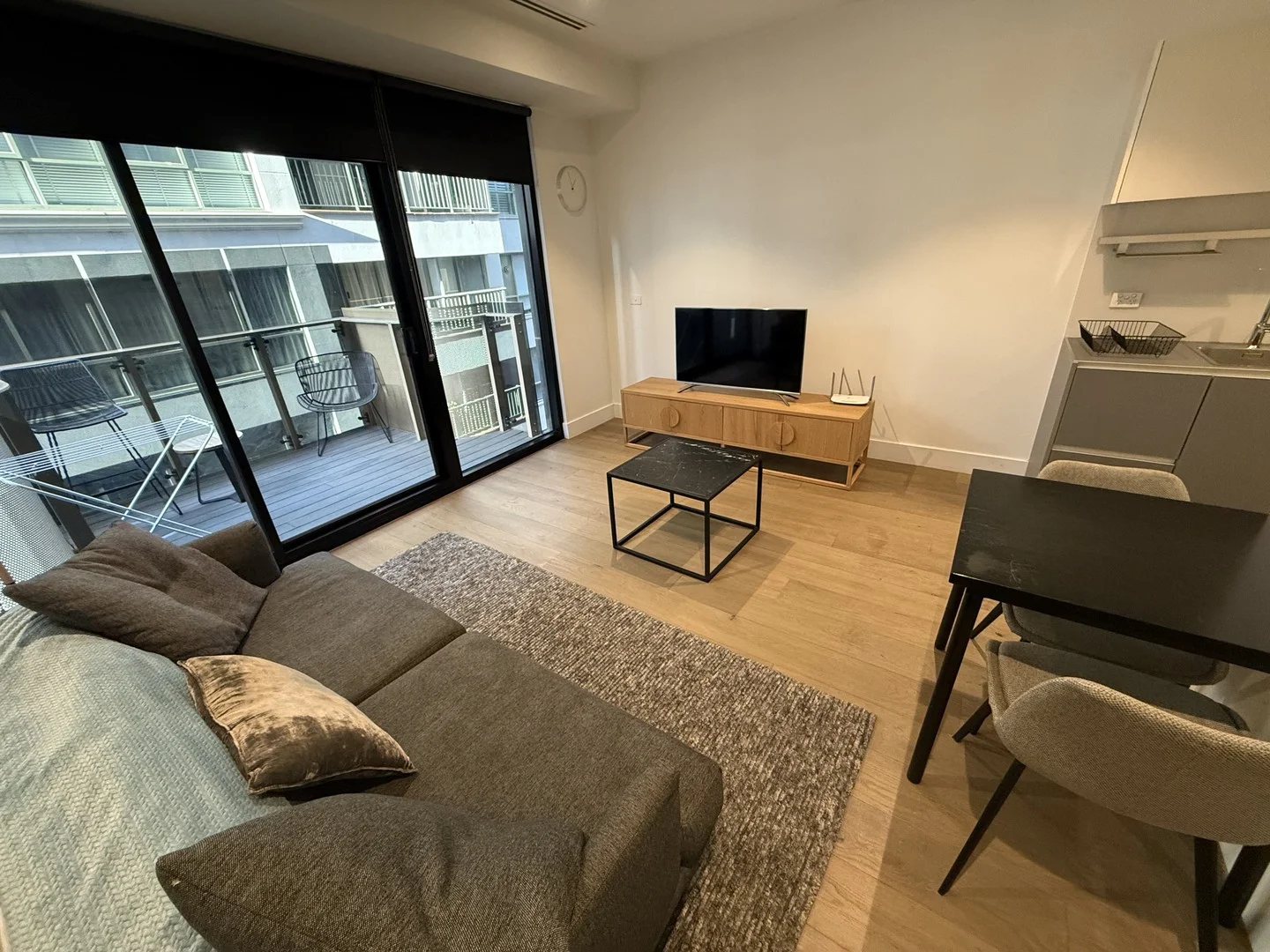 Additional image 3 of 707/14 Queens Road, Melbourne VIC 3004