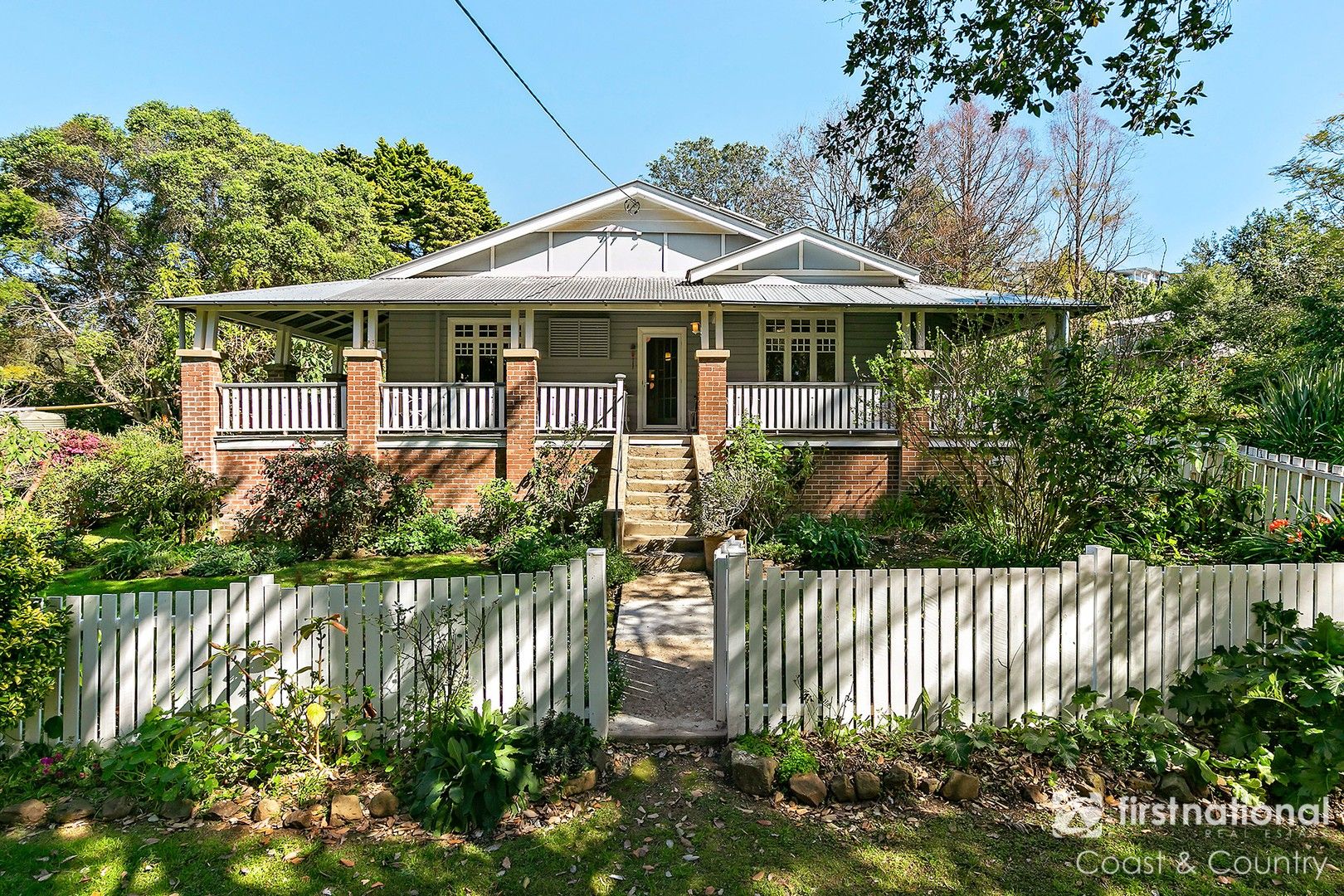 4 bedrooms House in 15 Jamberoo Road KIAMA NSW, 2533