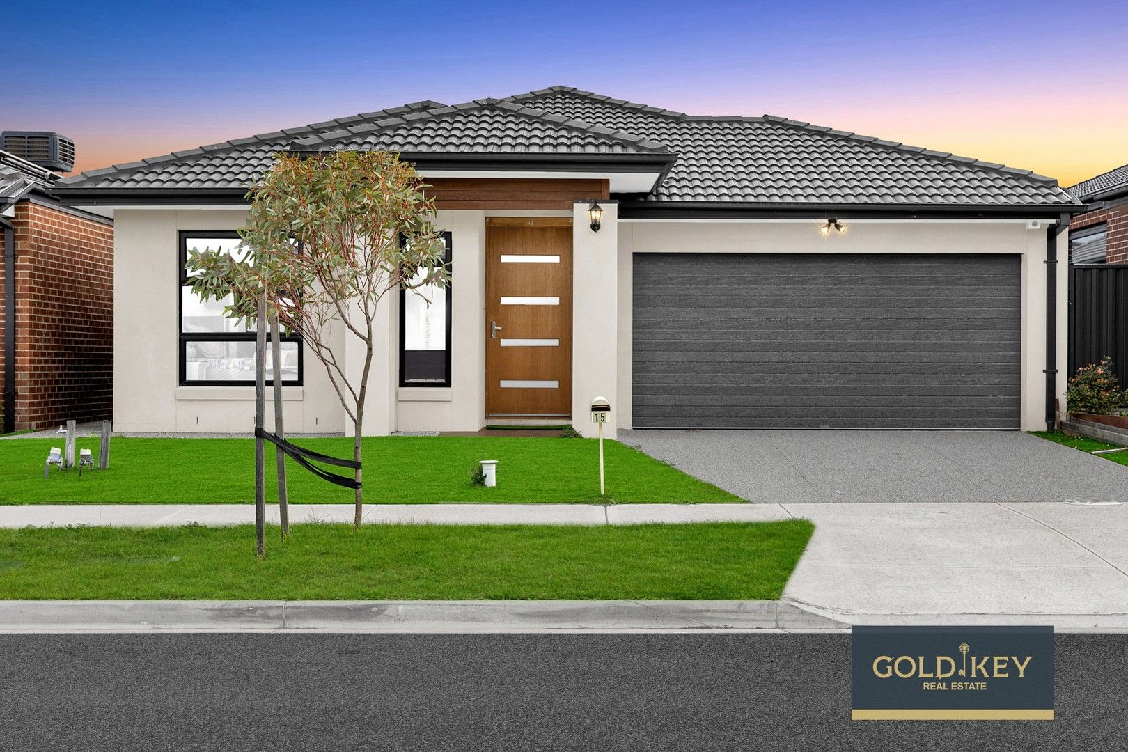 4 bedrooms House in 15 Damian Avenue WOLLERT VIC, 3750