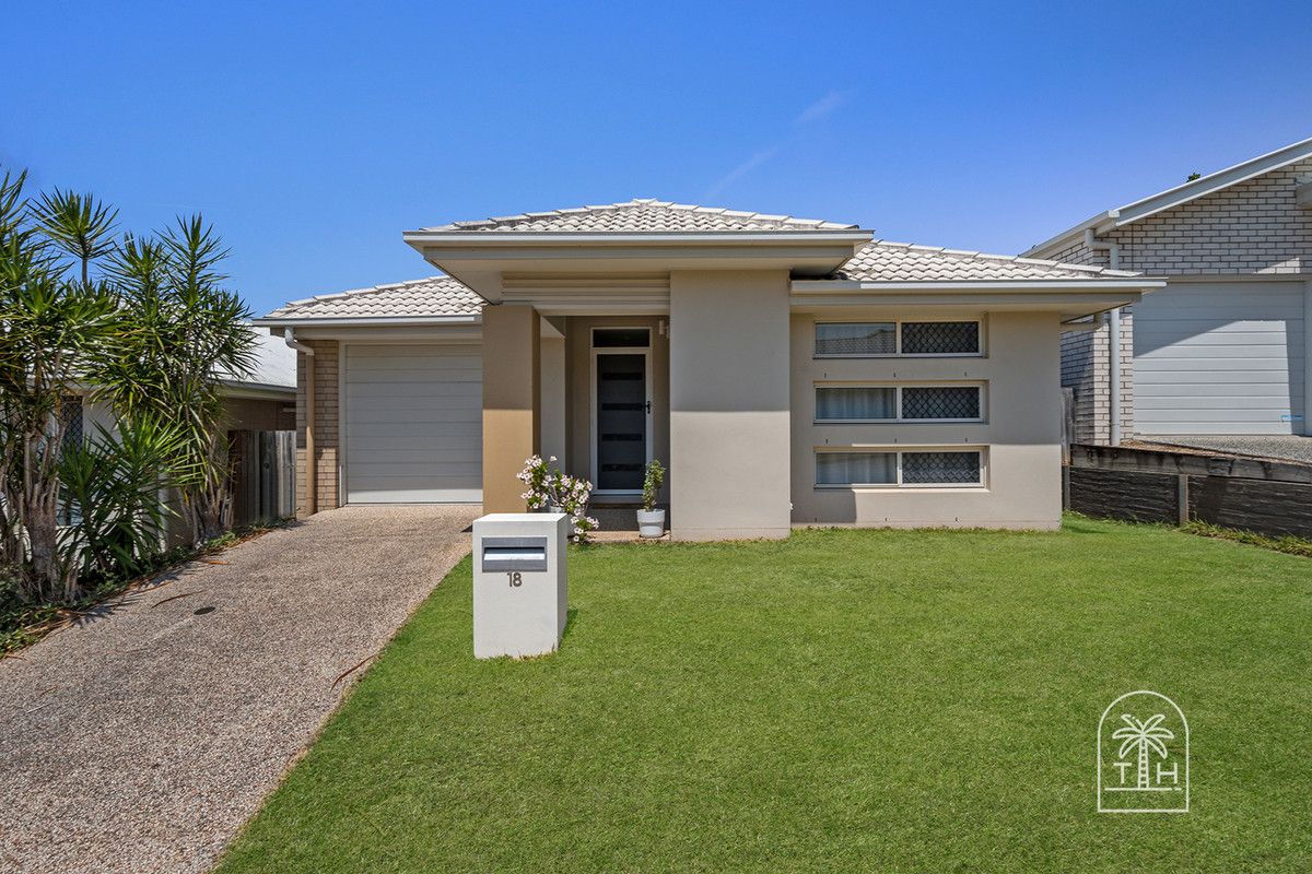 3 bedrooms House in 18 Bowerbird Cr DAKABIN QLD, 4503
