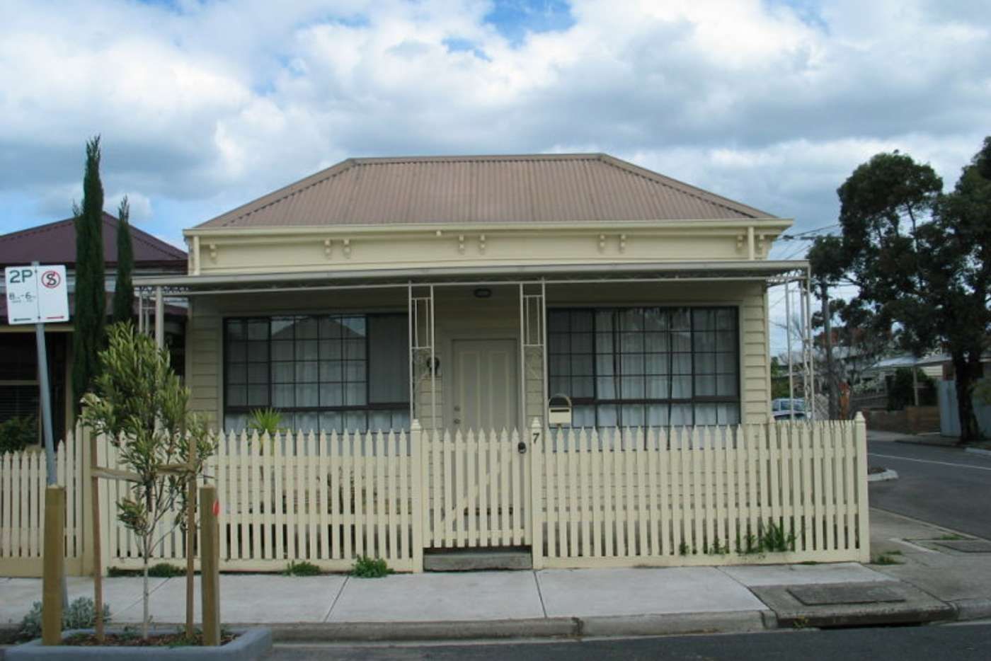 2 bedrooms House in 7 Buckingham Street FOOTSCRAY VIC, 3011