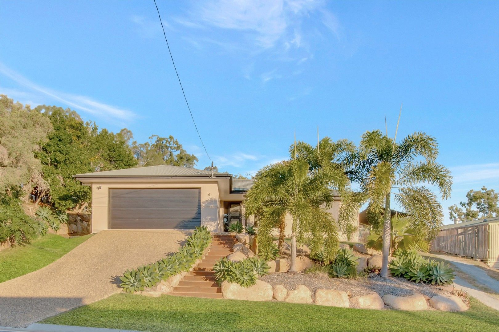 4 bedrooms House in 4 Gapparis Street KIN KORA QLD, 4680