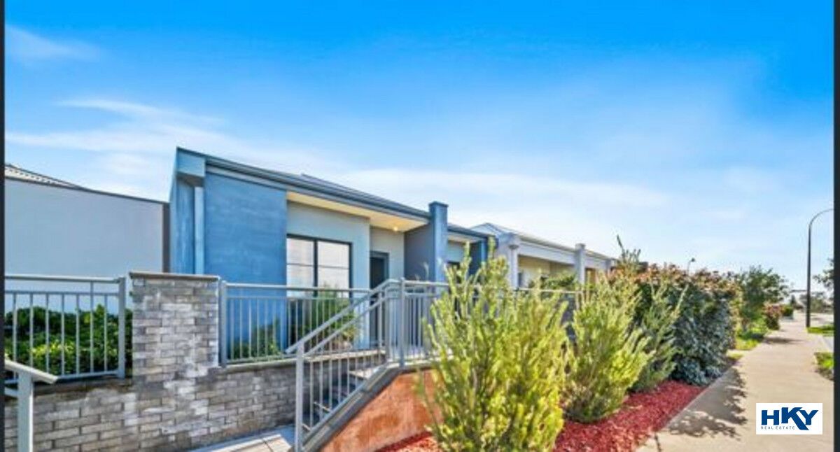 3 bedrooms House in 91 Grassdale Parkway ELLENBROOK WA, 6069