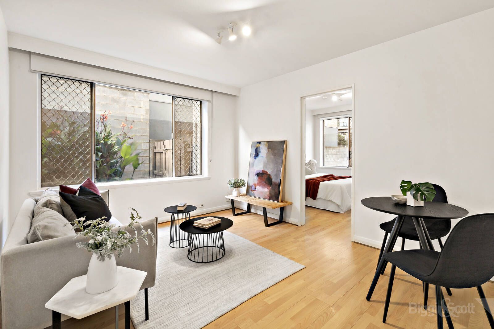 1 bedrooms Apartment / Unit / Flat in 15/81 Edinburgh Street RICHMOND VIC, 3121