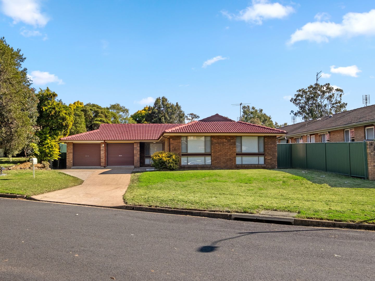 4 Dunlop Close, Singleton NSW 2330, Image 0