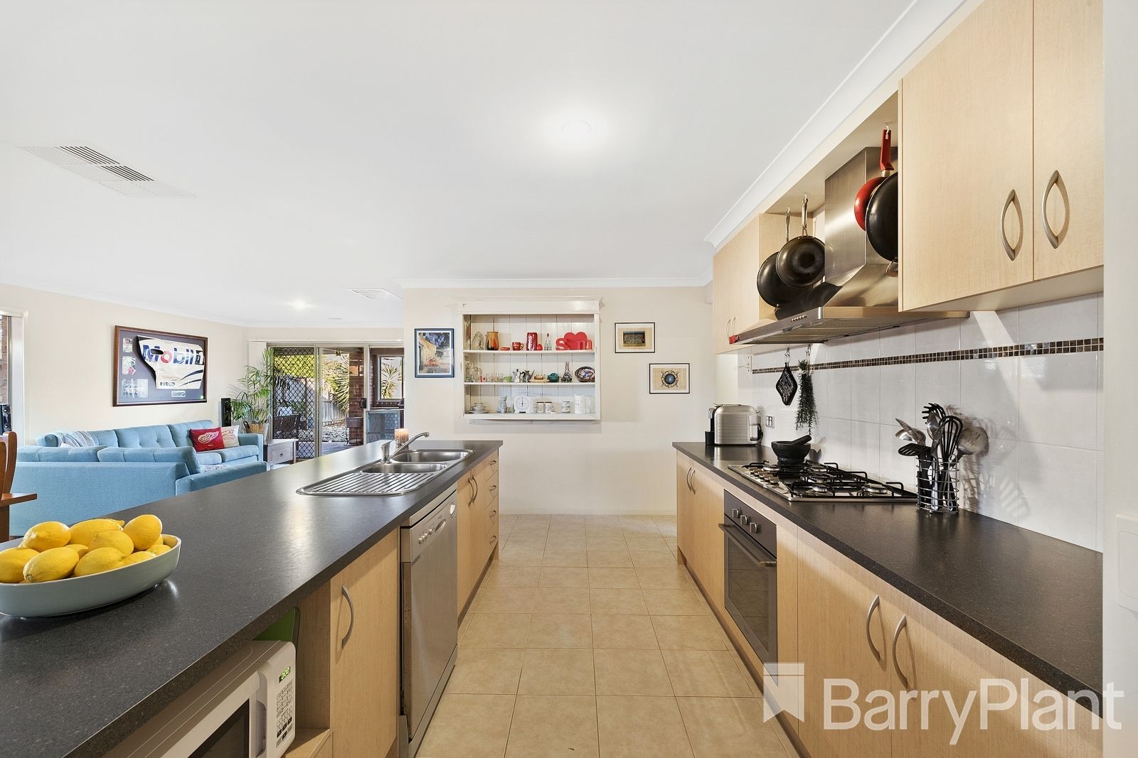 8 Manna Gum Court, Brookfield VIC 3338, Image 2