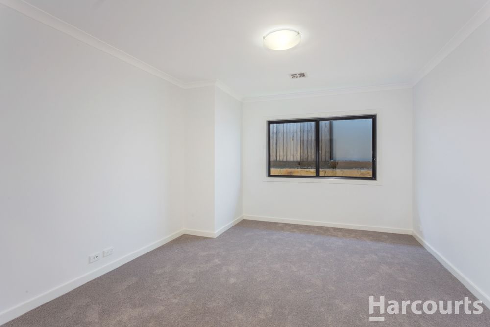 33 Ruby Hunter Rise, Moncrieff ACT 2914, Image 2